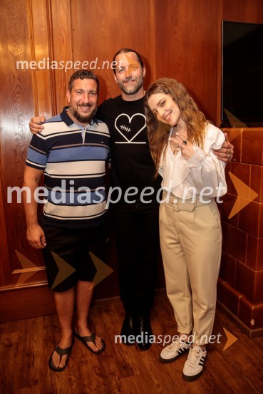  Boštjan Dermol, pevec;  Matevž Šalehar-Hamo, glasbenik, Hamo & Tribute 2 Love;  Maja Keuc, pevka, AmayaKresna noč 2022, dobrodelna prireditev Lions kluba Ljubljana Ilirija