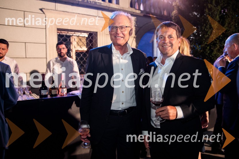  Janez  Škrabec, direktor Riko d.o.o., predsednik Slovensko-ruskega poslovnega sveta;  ... Kresna noč 2022, dobrodelna prireditev Lions kluba Ljubljana Ilirija