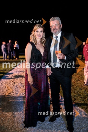  Nejka  Grabnar,  HR & Communications Business Partner, Numip;  Ernest Novak, plastični kirurgKresna noč 2022, dobrodelna prireditev Lions kluba Ljubljana Ilirija