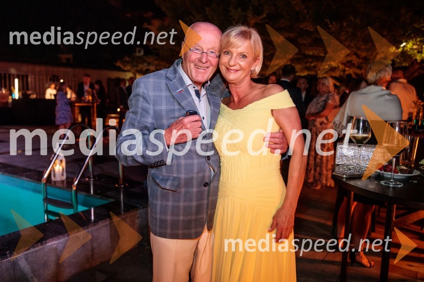  Stanislav  Škrabec, nekdanji direktor, Riko Ribnica;  Sonja Poljanšek Škrabec, lastnica Welness centra SunnyKresna noč 2022, dobrodelna prireditev Lions kluba Ljubljana Ilirija