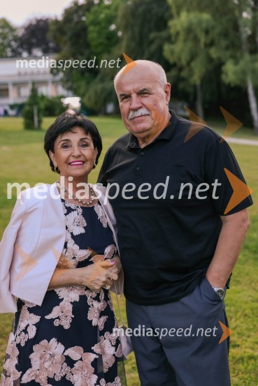  Branka Neffat, častna predsednica, Pravniško društvo Ljubljana;  Milan NeffatKresna noč 2022, dobrodelna prireditev Lions kluba Ljubljana Ilirija