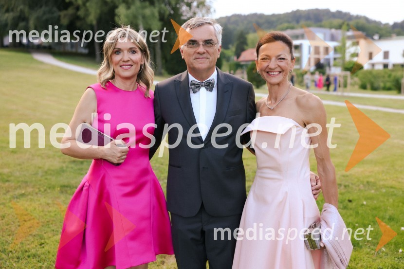  Barbara Uranjek, direktorica, Britansko-slovenska gospodarska zbornica;  Aleksander  Zalaznik, generalni direktor Danfoss Trata, predsednik Združenja Manager; dr. Maja Zalaznik, nekdanja ministrica za izobraževanje, znanost in športKresna noč 2022, dobrodelna prireditev Lions kluba Ljubljana Ilirija