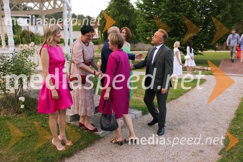  Barbara Uranjek, direktorica, Britansko-slovenska gospodarska zbornica;  ... ;  ... ;  ... Kresna noč 2022, dobrodelna prireditev Lions kluba Ljubljana Ilirija