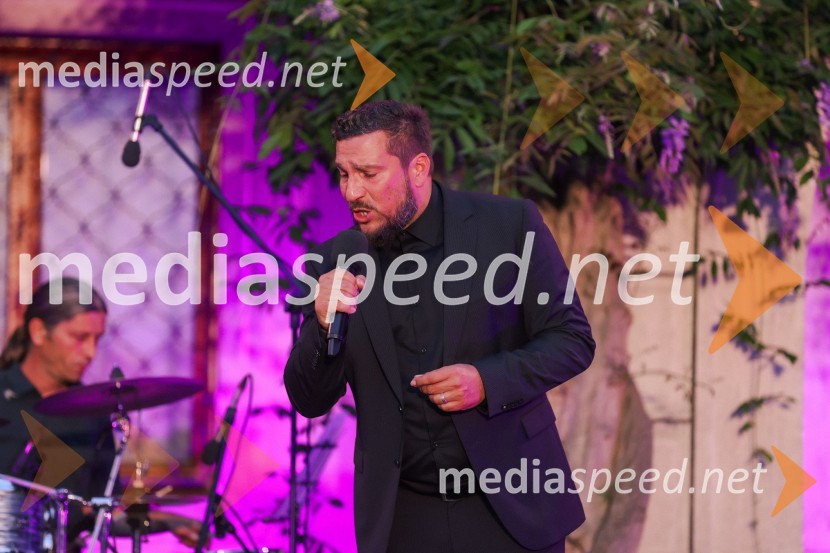  Boštjan Dermol, pevecKresna noč 2022, dobrodelna prireditev Lions kluba Ljubljana Ilirija