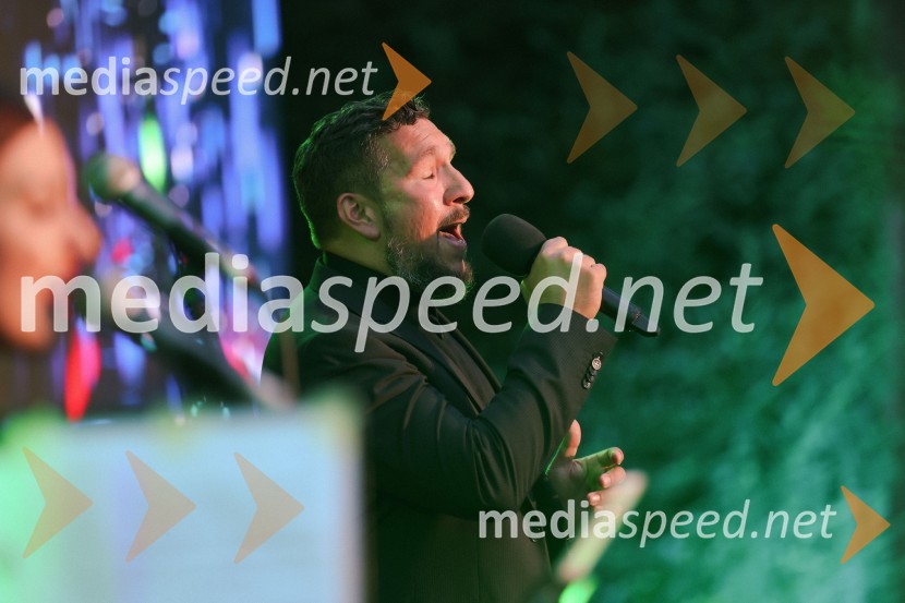  Boštjan Dermol, pevecKresna noč 2022, dobrodelna prireditev Lions kluba Ljubljana Ilirija