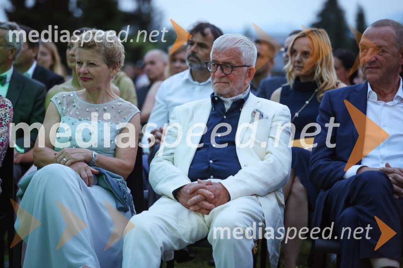  Rija Čič; dr. Peter  Čeferin, pravnik, pisatelj;  ... Kresna noč 2022, dobrodelna prireditev Lions kluba Ljubljana Ilirija