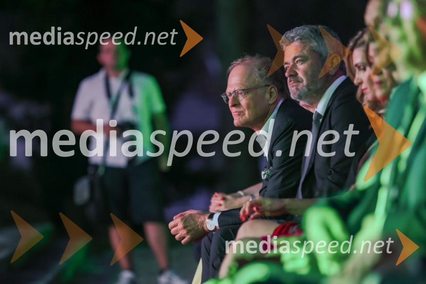  Janez  Škrabec, direktor Riko d.o.o., predsednik Slovensko-ruskega poslovnega sveta;  ... Kresna noč 2022, dobrodelna prireditev Lions kluba Ljubljana Ilirija