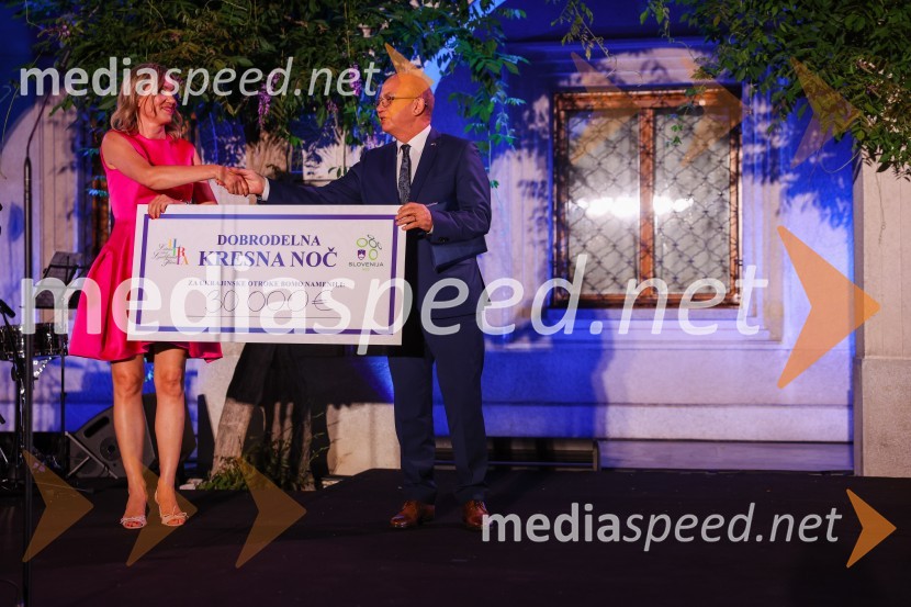  Barbara Uranjek, direktorica, Britansko-slovenska gospodarska zbornica;  Mihajlo  Brodovič, ukrajinski veleposlanik v SlovenijiKresna noč 2022, dobrodelna prireditev Lions kluba Ljubljana Ilirija