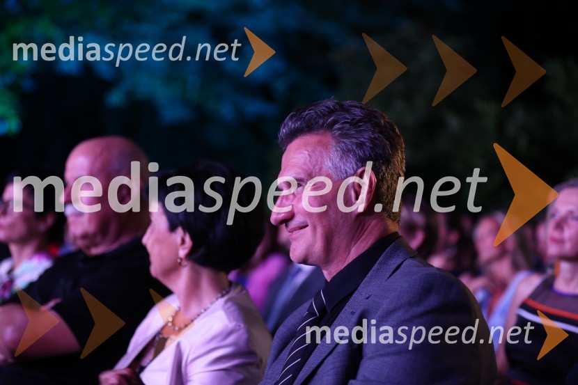  Milan Martin Cvikl,  član Sveta direktorjev Evropske banke za obnovo in razvoj (EBRD)Kresna noč 2022, dobrodelna prireditev Lions kluba Ljubljana Ilirija