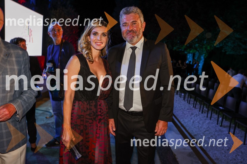  Nejka  Grabnar,  HR & Communications Business Partner, Numip;  Ernest Novak, plastični kirurgKresna noč 2022, dobrodelna prireditev Lions kluba Ljubljana Ilirija