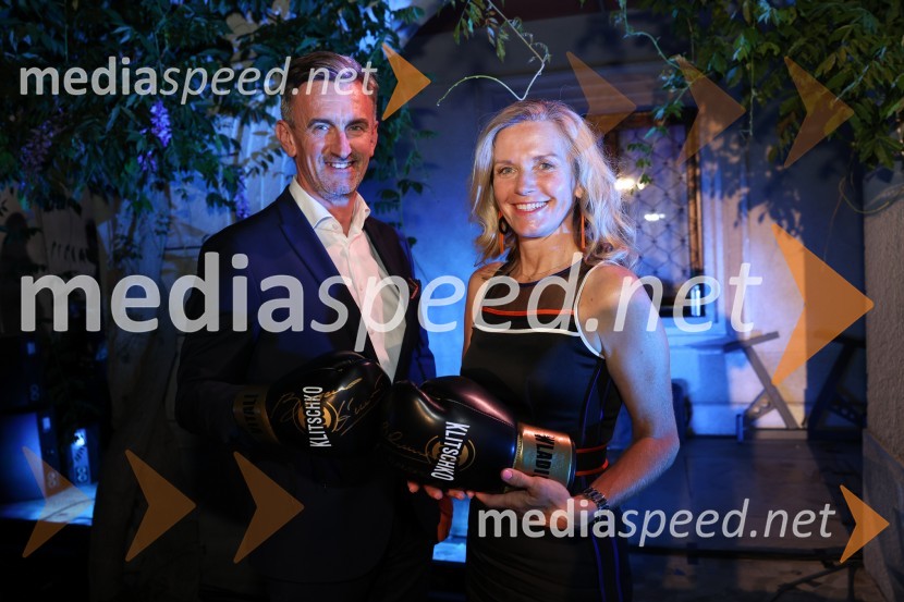  Marko  Lukić, lastnik in direktor družbe Lumar IG;  Alenka LukićKresna noč 2022, dobrodelna prireditev Lions kluba Ljubljana Ilirija