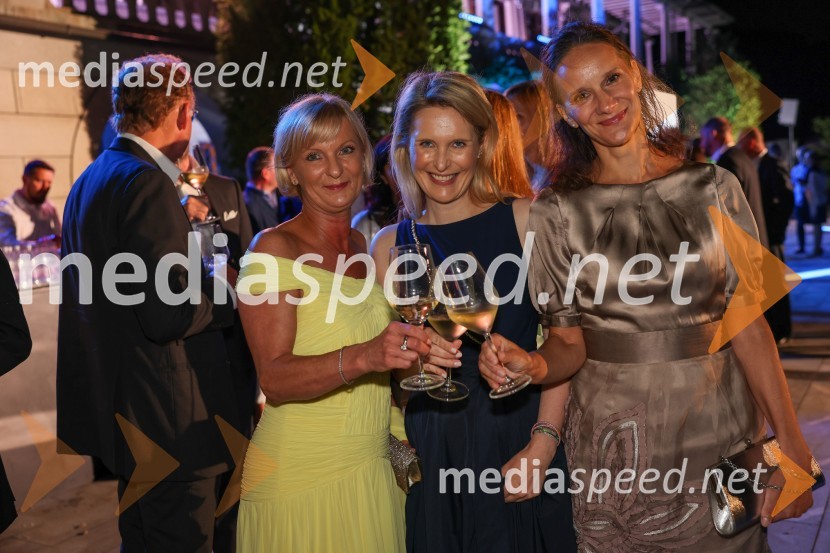  Sonja Poljanšek Škrabec, lastnica Welness centra Sunny;  ... ;  ... Kresna noč 2022, dobrodelna prireditev Lions kluba Ljubljana Ilirija