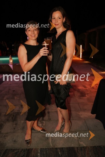  Renata Lovrak, direktorica korporativnega komuniciranja Ljubljanske Mlekarne;  Mihela Vajda ŠčapKresna noč 2022, dobrodelna prireditev Lions kluba Ljubljana Ilirija