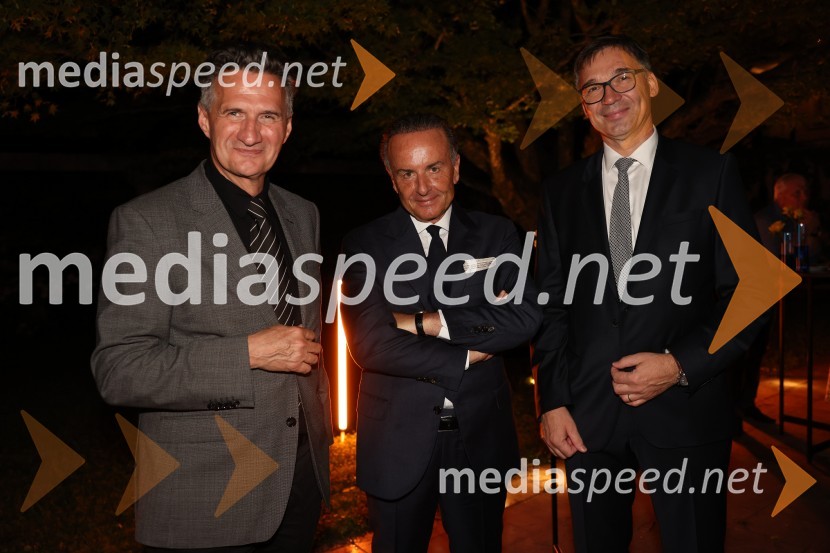  Milan Martin Cvikl,  član Sveta direktorjev Evropske banke za obnovo in razvoj (EBRD);  ... ;  ... Kresna noč 2022, dobrodelna prireditev Lions kluba Ljubljana Ilirija