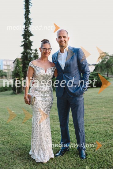  Katja  Mlakar, agencija AVI;  Marko  Mlakar, direktor in partner, Amrop AdriaKresna noč 2022, dobrodelna prireditev Lions kluba Ljubljana Ilirija