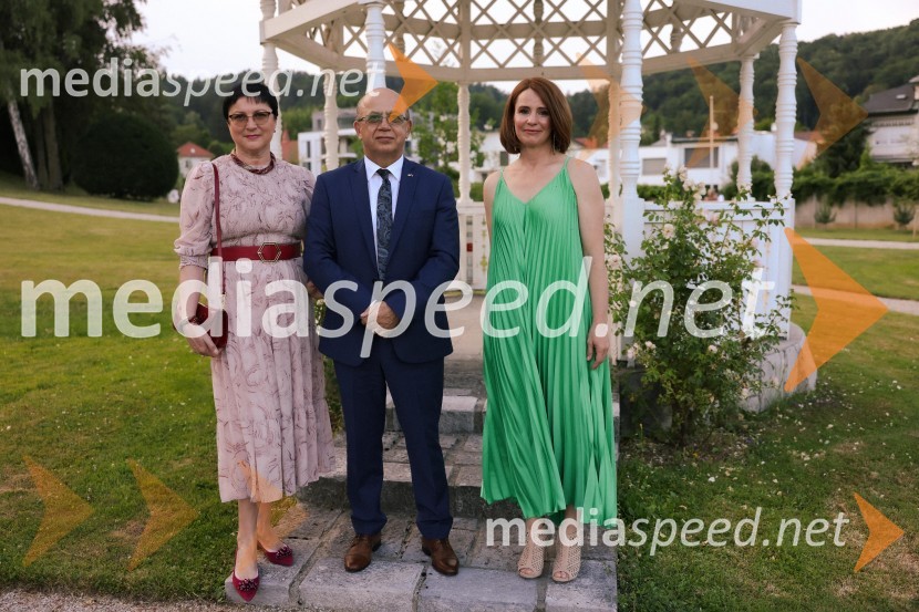  ... ;  Mihajlo  Brodovič, ukrajinski veleposlanik v Sloveniji;  Maja Vidergar , predsednica Lions kluba Ljubljana IliriiaKresna noč 2022, dobrodelna prireditev Lions kluba Ljubljana Ilirija