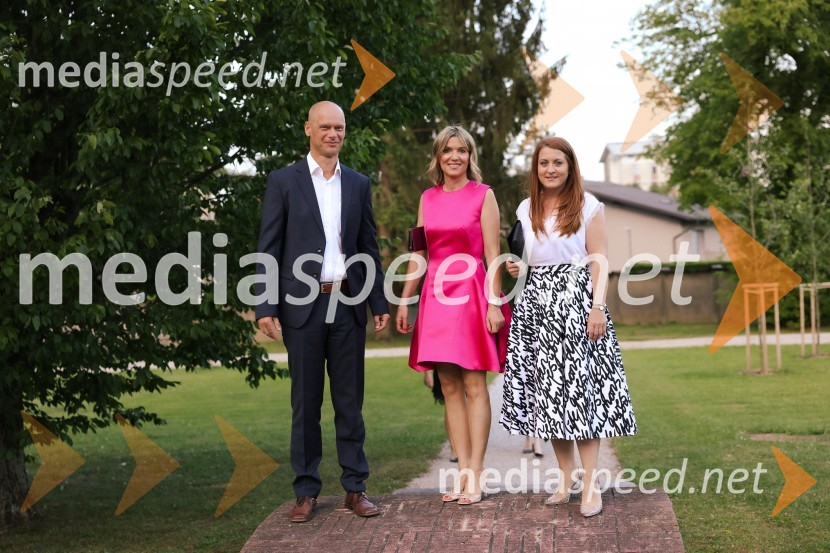  ... ;  Barbara Uranjek, direktorica, Britansko-slovenska gospodarska zbornica;  Aleksandra Barič, Britansko veleposlaništvo v LjubljaniKresna noč 2022, dobrodelna prireditev Lions kluba Ljubljana Ilirija