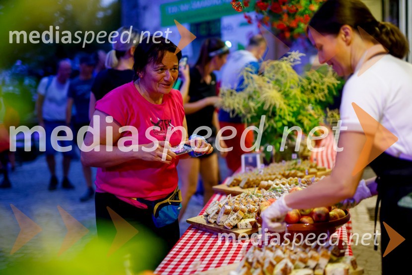 Od vzhoda do vzhoda 2022 - skupinski vzpon na Šmarno goro