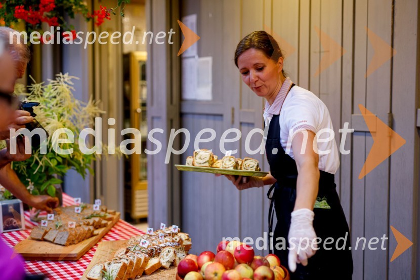 Od vzhoda do vzhoda 2022 - skupinski vzpon na Šmarno goro