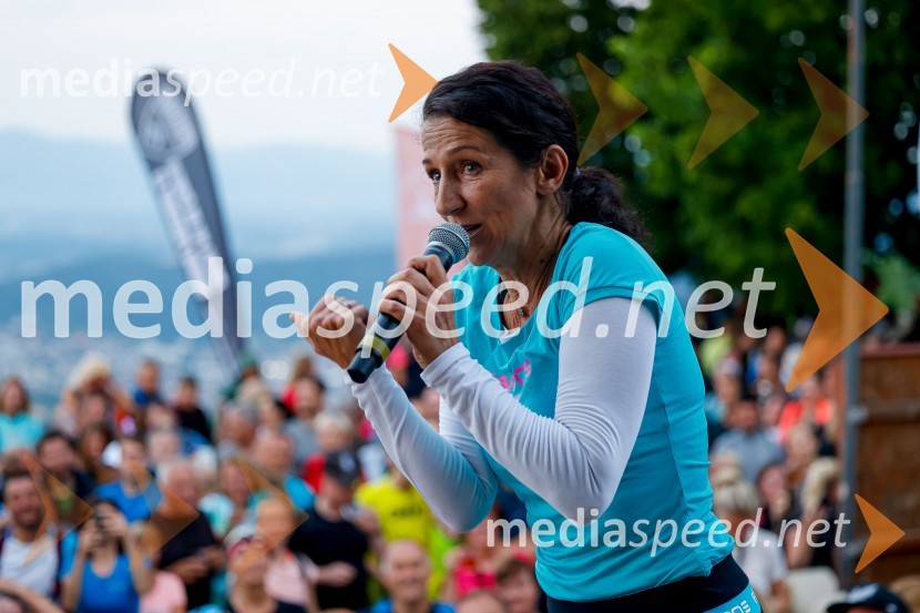  Betka Šuhel Mikolič, mentorica nastopanja v javnosti, radijska in televizijska voditeljica, podjetje BPROd vzhoda do vzhoda 2022 - skupinski vzpon na Šmarno goro