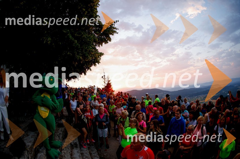 Od vzhoda do vzhoda 2022 - skupinski vzpon na Šmarno goro