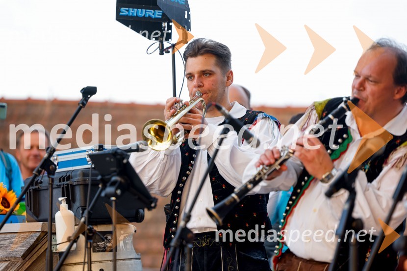 Od vzhoda do vzhoda 2022 - skupinski vzpon na Šmarno goro