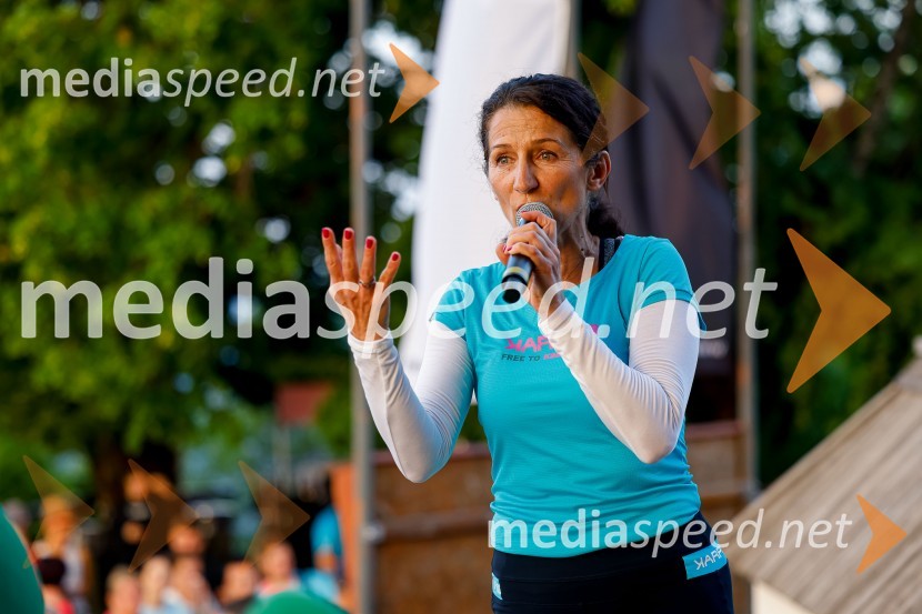  Betka Šuhel Mikolič, mentorica nastopanja v javnosti, radijska in televizijska voditeljica, podjetje BPROd vzhoda do vzhoda 2022 - skupinski vzpon na Šmarno goro