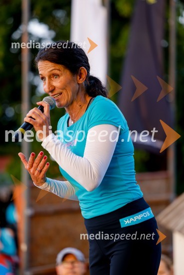  Betka Šuhel Mikolič, mentorica nastopanja v javnosti, radijska in televizijska voditeljica, podjetje BPROd vzhoda do vzhoda 2022 - skupinski vzpon na Šmarno goro