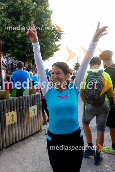  Betka Šuhel Mikolič, mentorica nastopanja v javnosti, radijska in televizijska voditeljica, podjetje BPROd vzhoda do vzhoda 2022 - skupinski vzpon na Šmarno goro