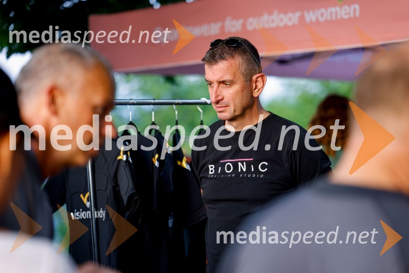 Od vzhoda do vzhoda 2022 - skupinski vzpon na Šmarno goro