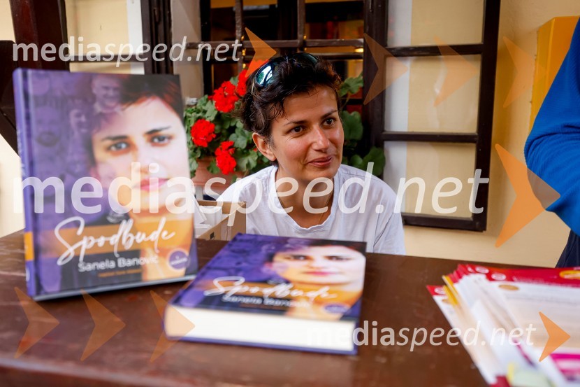  Sanela Banović, dr.med., gastroenterologinjaOd vzhoda do vzhoda 2022 - skupinski vzpon na Šmarno goro