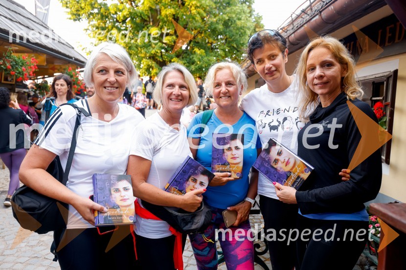  ... ;  ... ;  ... ;  Sanela Banović, dr.med., gastroenterologinja;  ... Od vzhoda do vzhoda 2022 - skupinski vzpon na Šmarno goro