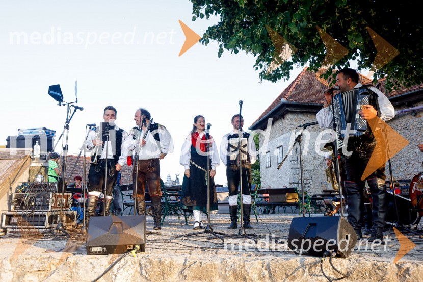 Od vzhoda do vzhoda 2022 - skupinski vzpon na Šmarno goro