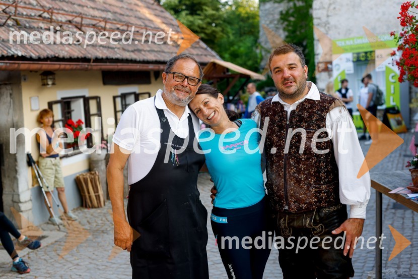  ... ;  Betka Šuhel Mikolič, mentorica nastopanja v javnosti, radijska in televizijska voditeljica, podjetje BPR;  ... Od vzhoda do vzhoda 2022 - skupinski vzpon na Šmarno goro