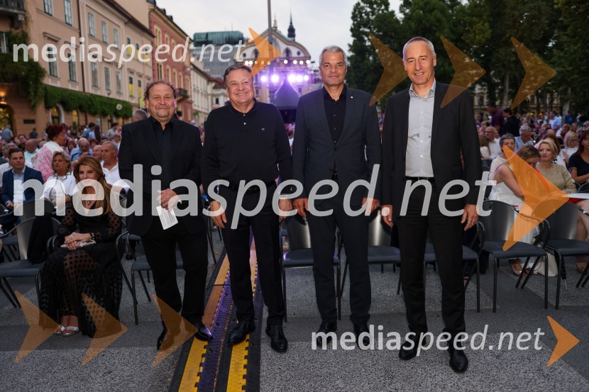  Darko  Brlek, direktor in umetniški vodja, Festival Ljubljana;  Zoran Janković, župan, Mestna občina Ljubljana;  Aleksander Saša Arsenovič, župan, Mestna občina Maribor;  Jošt Dolničar, predsednik uprave, Zavarovalnica SavaPoletna noč, otvoritev jubilejnega 70. Ljubljana Festivala