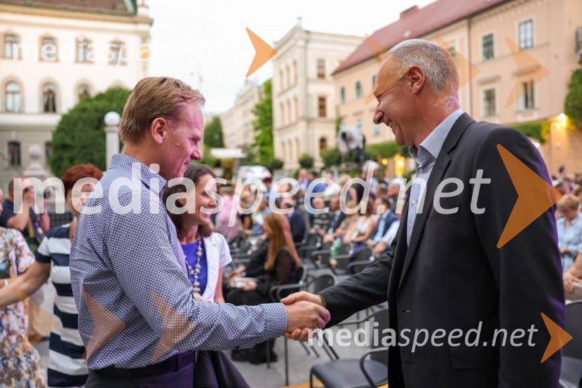 Marko Jazbec, predsednik uprave, SavaRe;  Jošt Dolničar, predsednik uprave, Zavarovalnica SavaPoletna noč, otvoritev jubilejnega 70. Ljubljana Festivala