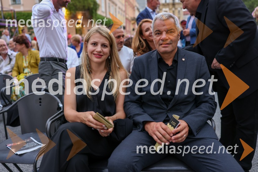 Katja Arsenovič, direktorica Rožmarin Hospitality Group;  Aleksander Saša Arsenovič, župan, Mestna občina MariborPoletna noč, otvoritev jubilejnega 70. Ljubljana Festivala