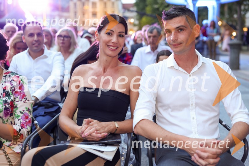 dr. Dominika  Švarc Pipan, ministrica za pravosodje;  Matic PipanPoletna noč, otvoritev jubilejnega 70. Ljubljana Festivala