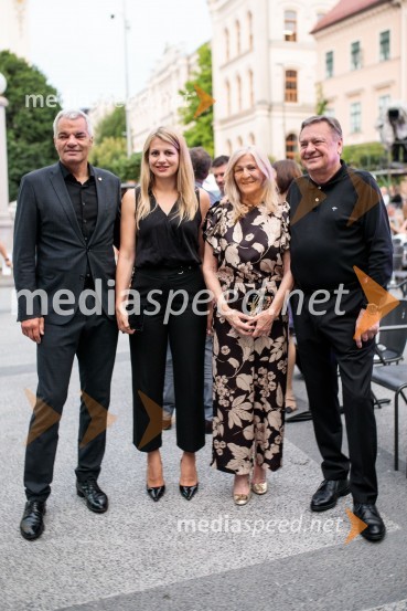  Aleksander Saša Arsenovič, župan, Mestna občina Maribor;  Katja Arsenovič, direktorica Rožmarin Hospitality Group;  Mija Janković, soproga Zorana Jankovića;  Zoran Janković, župan, Mestna občina LjubljanaPoletna noč, otvoritev jubilejnega 70. Ljubljana Festivala