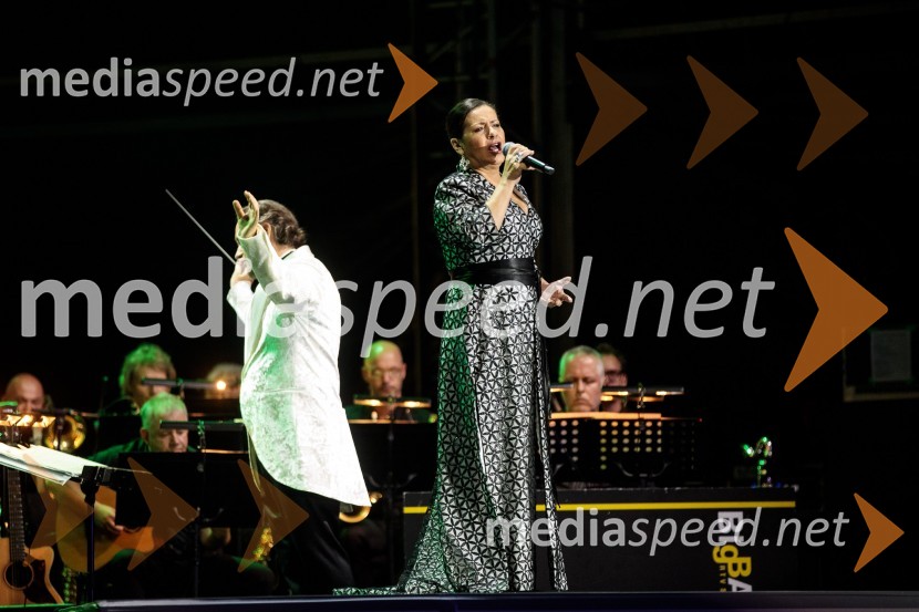  ... ;  Darja Švajger, pevkaPoletna noč, otvoritev jubilejnega 70. Ljubljana Festivala