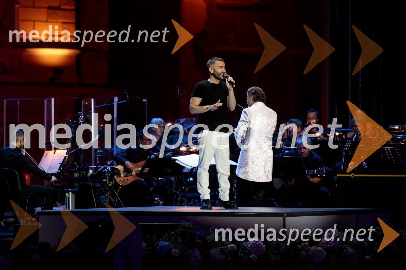  Anžej Dežan, pevecPoletna noč, otvoritev jubilejnega 70. Ljubljana Festivala