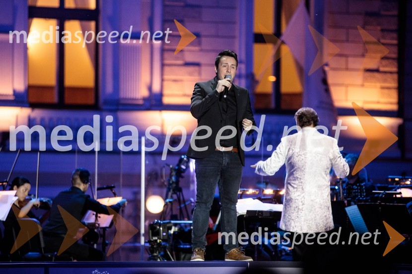  Alex Volasko, pevecPoletna noč, otvoritev jubilejnega 70. Ljubljana Festivala