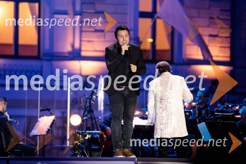  Alex Volasko, pevecPoletna noč, otvoritev jubilejnega 70. Ljubljana Festivala