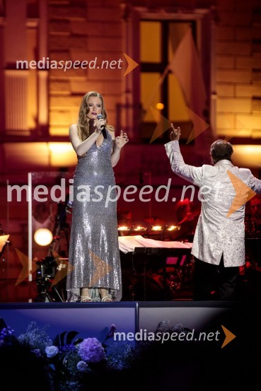  Zala Smolnikar, pevkaPoletna noč, otvoritev jubilejnega 70. Ljubljana Festivala