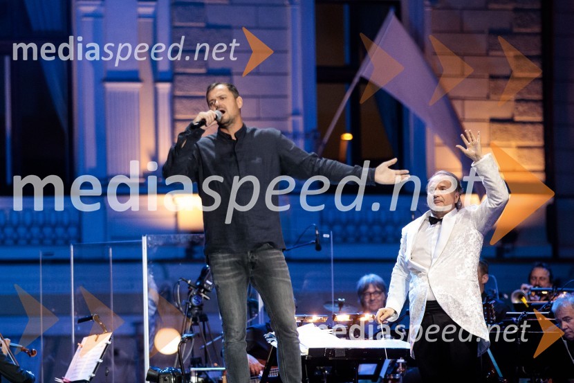  Andraž Hribar, pevecPoletna noč, otvoritev jubilejnega 70. Ljubljana Festivala