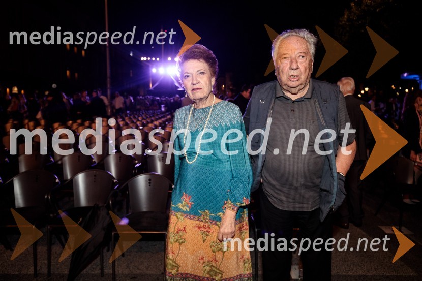  Elza Budau, slovenska tekstopiska, pesnica in pisateljica;  Jure Robežnik, skladateljPoletna noč, otvoritev jubilejnega 70. Ljubljana Festivala