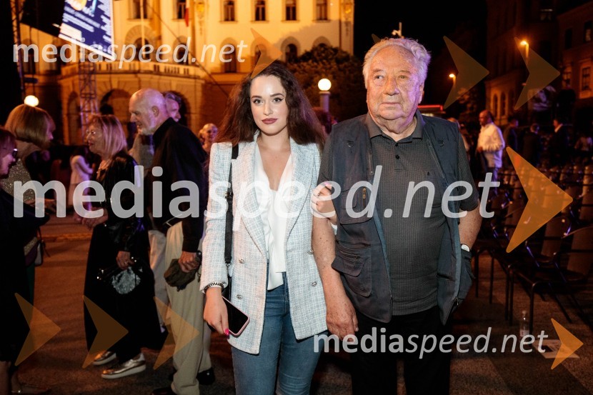  Tea Robežnik;  Jure Robežnik, skladateljPoletna noč, otvoritev jubilejnega 70. Ljubljana Festivala