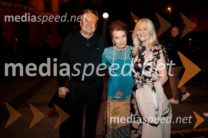  Zoran Janković, župan, Mestna občina Ljubljana;  Elza Budau, slovenska tekstopiska, pesnica in pisateljica;  Mija Janković, soproga Zorana JankovićaPoletna noč, otvoritev jubilejnega 70. Ljubljana Festivala