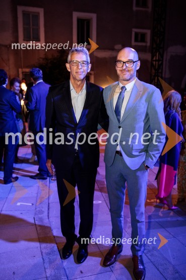  Andrej  Kren, glavni direktor družbe Delo d.o.o.;  Urban  Korenjak, direktor trženja EuroplakatPoletna noč, otvoritev jubilejnega 70. Ljubljana Festivala