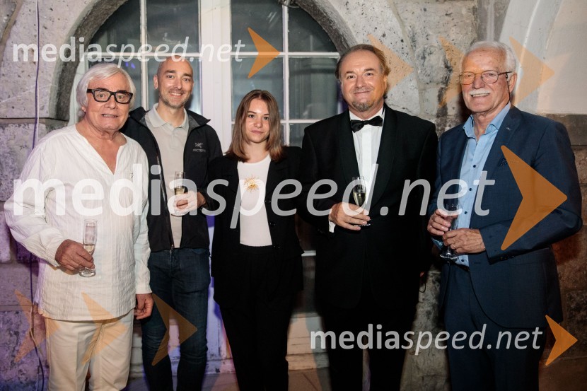  Lado  Leskovar, pevec in ambasador Unicef;  ... ;  ... ;  Patrik Greblo, dirigent;  ... Poletna noč, otvoritev jubilejnega 70. Ljubljana Festivala